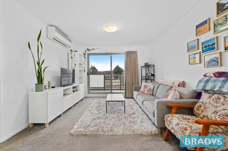 99/311 Flemington Rd, Franklin, ACT 2913