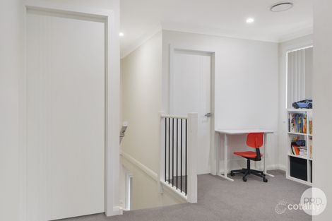 Property photo of 2/13 Algie Crescent Kingswood NSW 2747