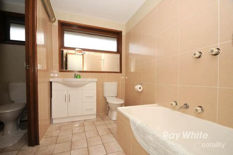 Property photo of 2 Brott Court Keysborough VIC 3173