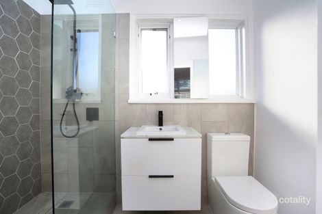 Property photo of 30/25 Robe Street St Kilda VIC 3182