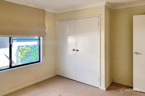 Property photo of 25 Halliday Grove Hillarys WA 6025