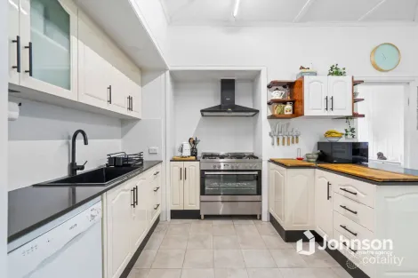 Property photo of 33 Green Street Booval QLD 4304