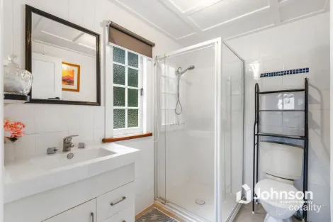 Property photo of 33 Green Street Booval QLD 4304