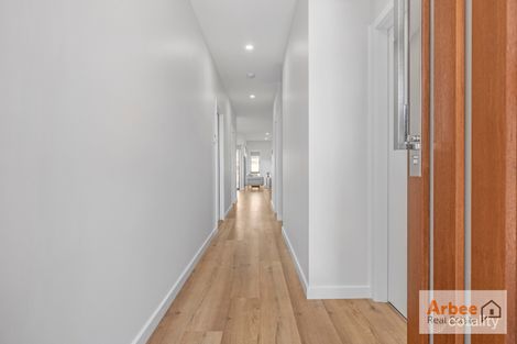 Property photo of 10 Sublime Point Road Bacchus Marsh VIC 3340