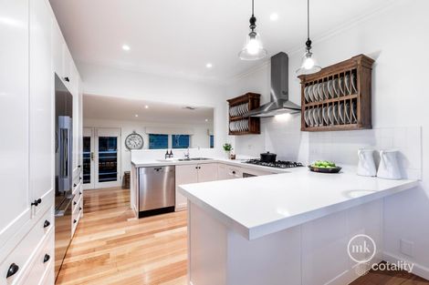 Property photo of 8 Deirdre Court Montmorency VIC 3094