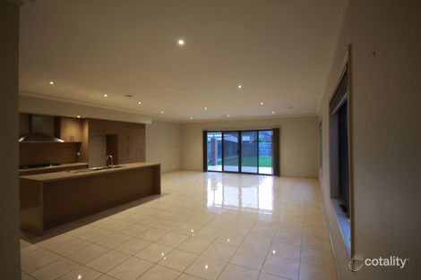 Property photo of 14 Cobb Street South Morang VIC 3752