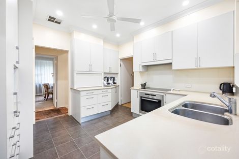 Property photo of 19 Lynbara Avenue St Ives NSW 2075