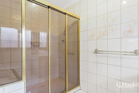 Property photo of 40 Oriole Drive Werribee VIC 3030
