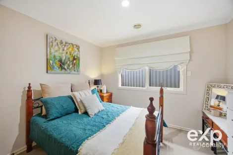 Property photo of 21 Whernside Court Mooroolbark VIC 3138