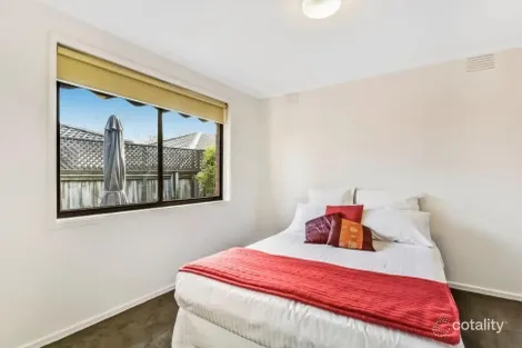 Property photo of 1/17 Albert Crescent Surrey Hills VIC 3127
