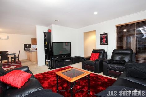 Property photo of 1/25 Tennyson Drive Truganina VIC 3029