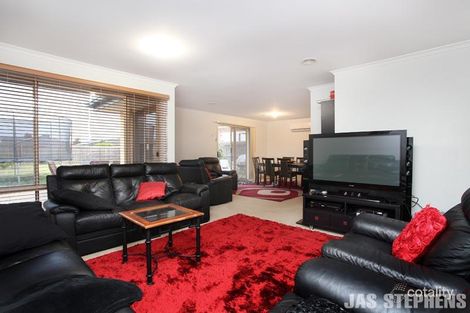 Property photo of 1/25 Tennyson Drive Truganina VIC 3029