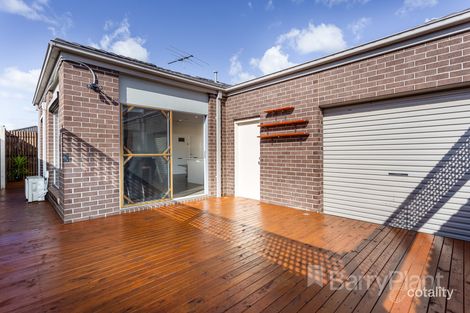 Property photo of 2/23 Tenerrife Crescent Point Cook VIC 3030