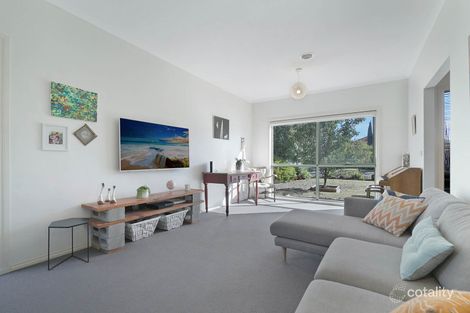 Property photo of 15 Alder Court Gowanbrae VIC 3043