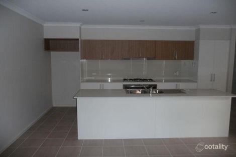 Property photo of 11 Carlow Walk Lalor VIC 3075
