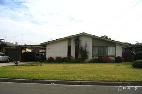 25 Jacaranda Dr, Georges Hall, NSW 2198