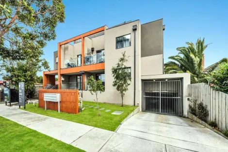 Property photo of 4/20 Royal Avenue Springvale VIC 3171