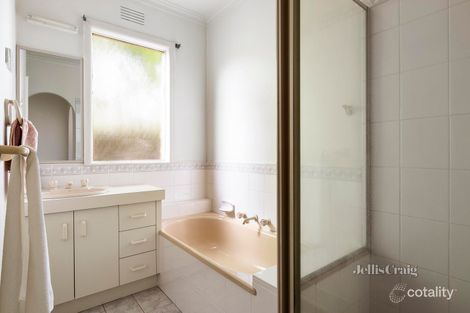 Property photo of 35 Gilbert Road Ivanhoe VIC 3079