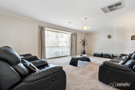 Property photo of 11 Silverdene Avenue Sydenham VIC 3037