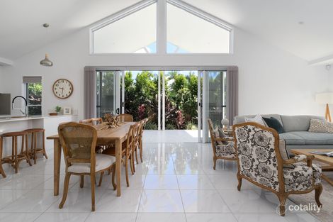 Property photo of 3 Cambridge Circuit Southside QLD 4570
