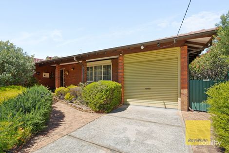 16 Pruiti Cres, Lesmurdie, WA 6076