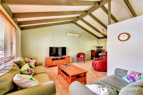 Property photo of 44 Farnworth Street Chapel Hill QLD 4069