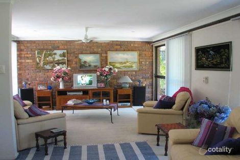 Property photo of 17 Mazzard Street Bellbowrie QLD 4070