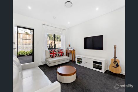 19/2 Mccausland Pl, Kellyville, NSW 2155