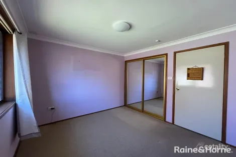 Property photo of 4/16 Bensley Road Macquarie Fields NSW 2564