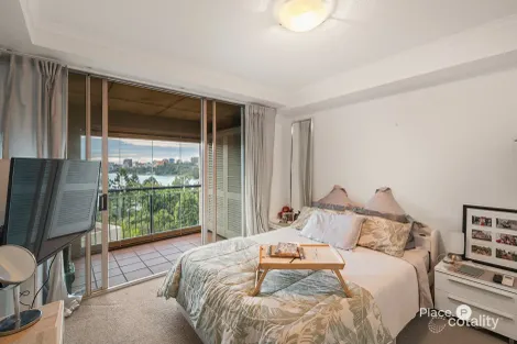 Property photo of 28/50 Lower River Terrace South Brisbane QLD 4101
