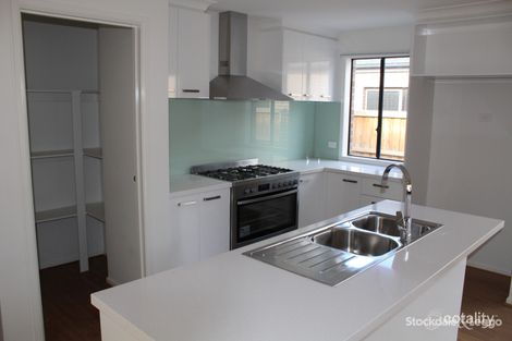 Property photo of 46 Shipwright Parade Werribee VIC 3030