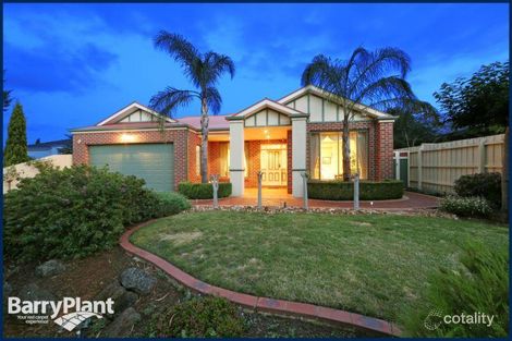 Property photo of 19 Whitecliffe Drive Rowville VIC 3178