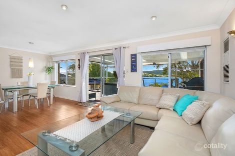 Property photo of 29 Bayside Drive Green Point NSW 2251