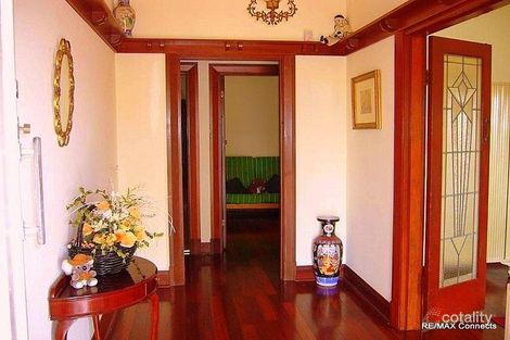 8 French Rd, Melville, WA 6156