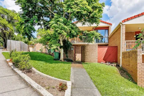 Property photo of 8/1A McLeod Street Highland Park QLD 4211