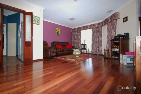 Property photo of 15 Della Road Noranda WA 6062