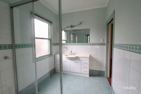 Property photo of 15 Sutton Parade Mont Albert North VIC 3129