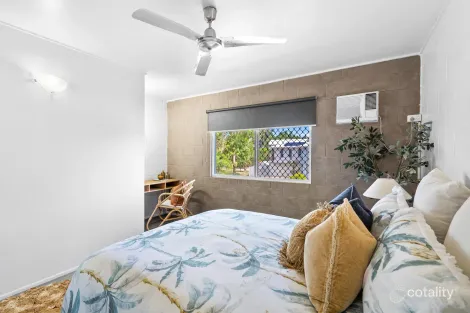 Property photo of 5/15 Pacific Drive Blacks Beach QLD 4740