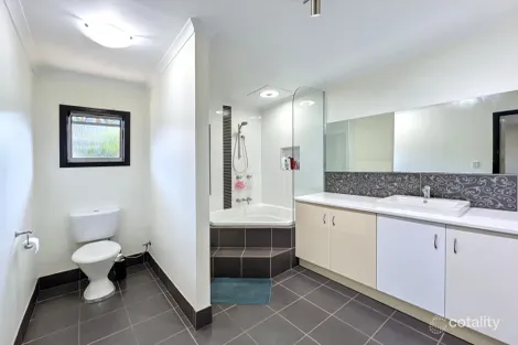 Property photo of 140 Toogood Road Bayview Heights QLD 4868