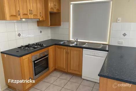 Property photo of 2 Boyd Place Tolland NSW 2650