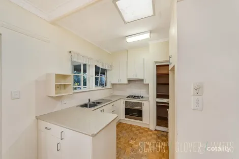 Property photo of 13 Oliver Court Mount Barker SA 5251