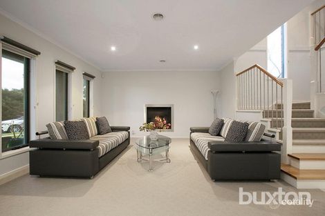 Property photo of 16 Hidden Grove Boulevard Keysborough VIC 3173