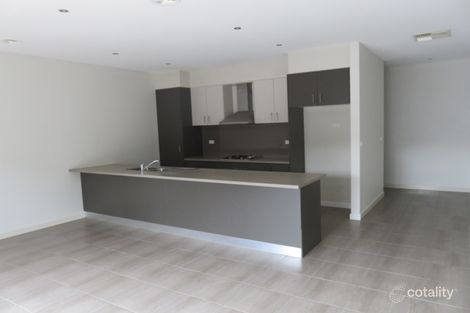 Property photo of 50 Daymar Circuit Craigieburn VIC 3064