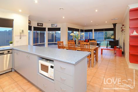 Property photo of 14 Yvette Court Epping VIC 3076