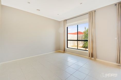Property photo of 16/49-55 Rosella Avenue Werribee VIC 3030