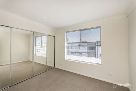 Property photo of 21/2 Coojong Link Success WA 6164