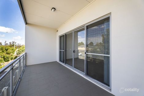 Property photo of 21/2 Coojong Link Success WA 6164