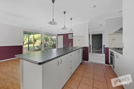 Property photo of 1 Yiota Court Berwick VIC 3806