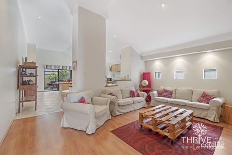 Property photo of 11 Gillen Way Success WA 6164