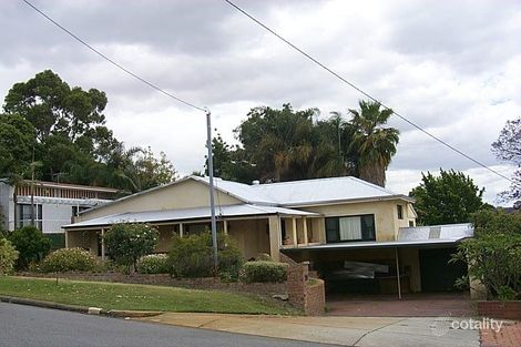 4 Edward St, Bedford, WA 6052